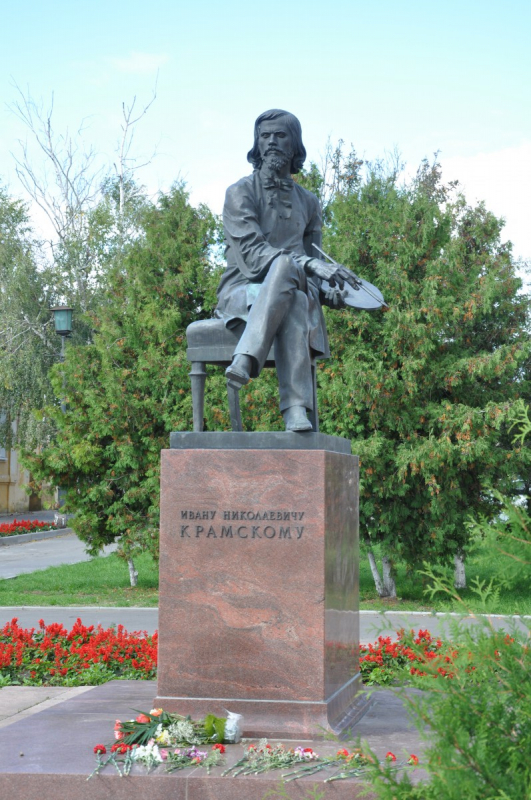 Памятник И.Н.Крамскому в Острогожске
