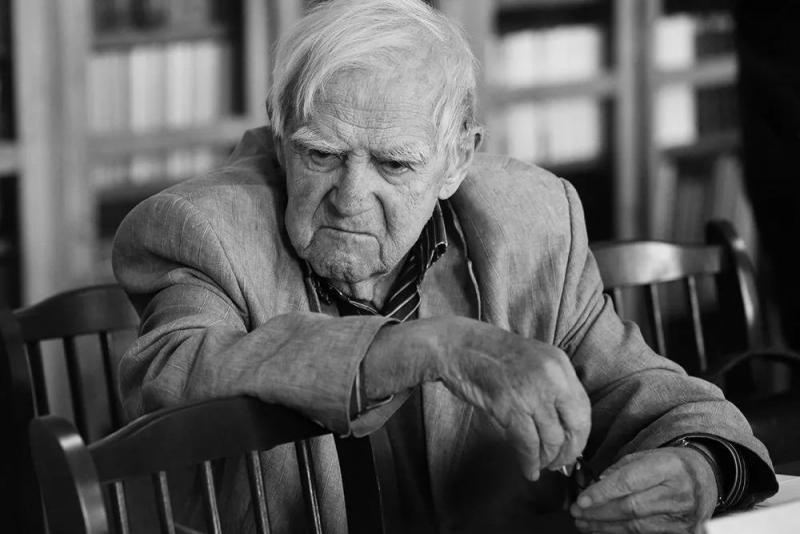 4 июля на 99 году жизни скончался известный писатель, ветеран Великой Отечественной войны Даниил Гранин