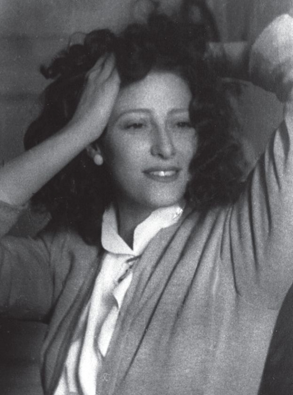 Балетная дива Майя Плисецкая была неотразима и в повседневной жизни. Москва, около 1950 года