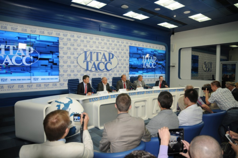 В «ИТАР-ТАСС» прошла пресс-конференция,   посвященная выходу в свет новой книги о Геннадии Зюганове