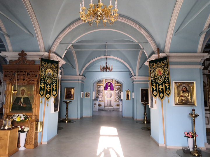 В храме в Себино — вид с любимого места Матроны, у двери. Фото: Из личного архива