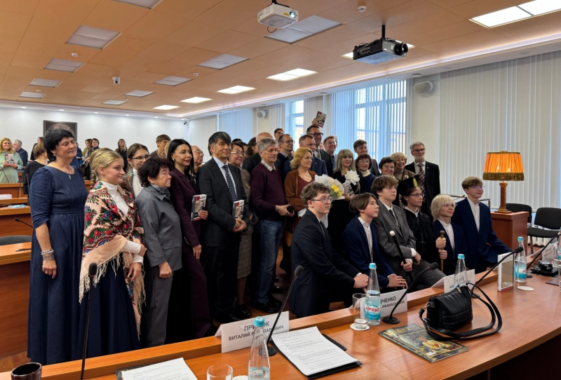 В Пермском государственном национальном исследовательском университете состоялась презентация книги Светланы Федотовой «Николай Мешков. У всех на виду»