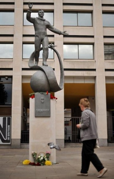В Лондоне торжественно открыли памятник Гагарину
