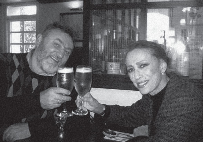 С будущим биографом Николаем Ефимовичем в Мюнхене. 2010 год. Архив Николая Ефимовича