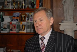 Генеральный директор ОАО «Молодая гвардия» В. Ф. Юркин дал видео-интервью «Единому Российскому порталу».