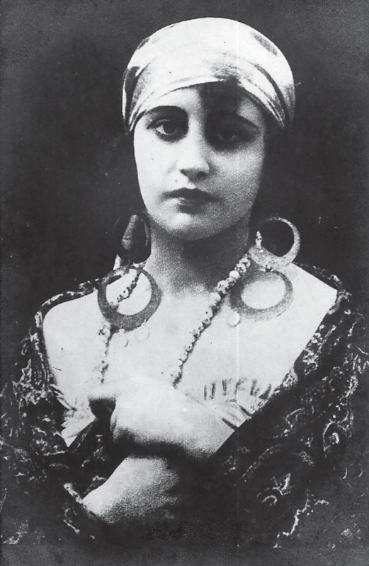 В роли Ганки в фильме «Как они лгут». 1917 год