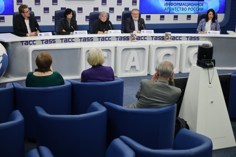 100 лет со дня рождения Майи Плисецкой. Презентация биографии великой балерины состоялась в ТАСС