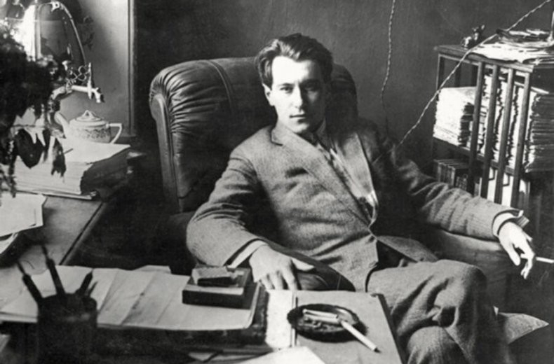 28 января 1897 года (по новому стилю) родился классик русской литературы ХХ века – писатель, поэт, драматург, журналист Валентин Петрович Катаев