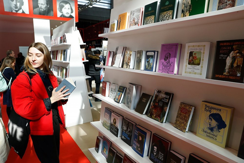 19 марта во Франции завершился 38-й Парижский книжный салон