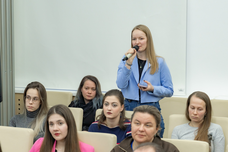 Леонид Млечин представил свои книги, вышедшие в серии «ЖЗЛ», в Корпоративном университете — в рамках его проекта «Книжный клуб»