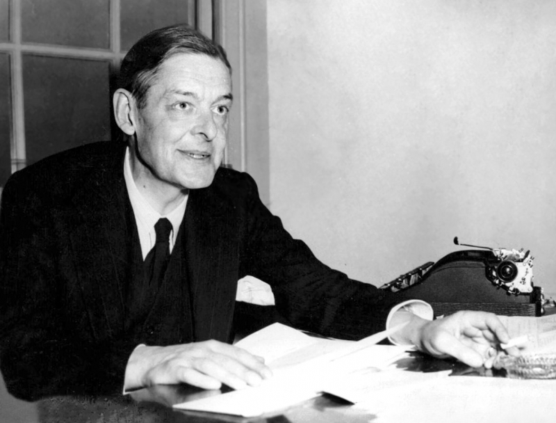 Элиот в своем кабинете в издательстве «Фейбер и Фейбер». Начало 1950-х годов